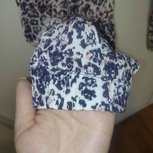 Summer pants used, medium size Bershka with purple and pink details