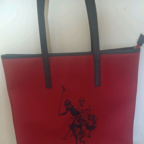 Polo Assn red handbag like new