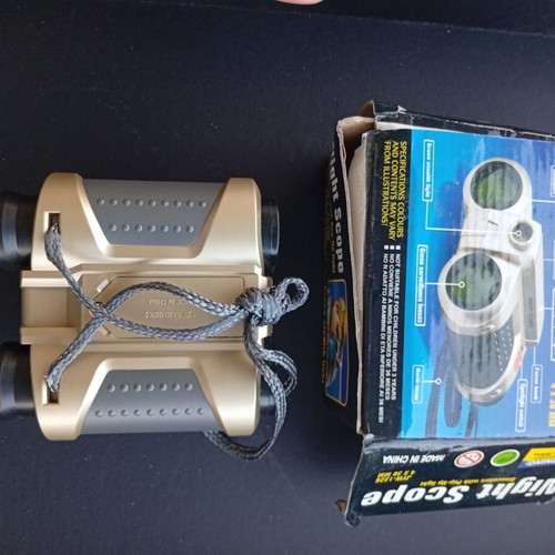 Night Scope 4x30 binoculars like new with lighting and original box