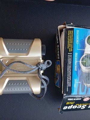 Night Scope 4x30 binoculars like new with lighting and original box