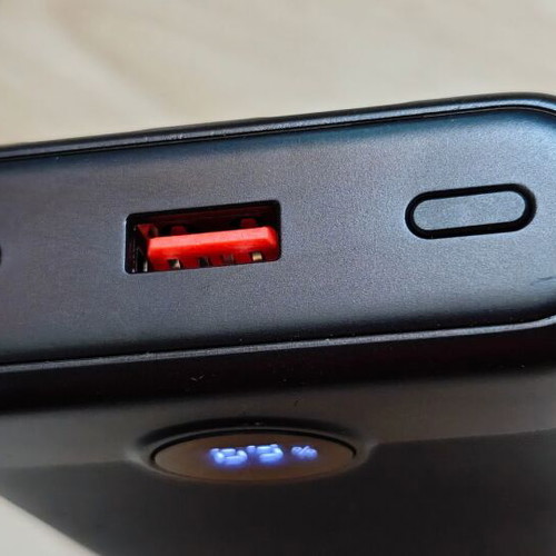 Power bank VEEKTOMX 30000mAh 22.5W model VT302 like new
