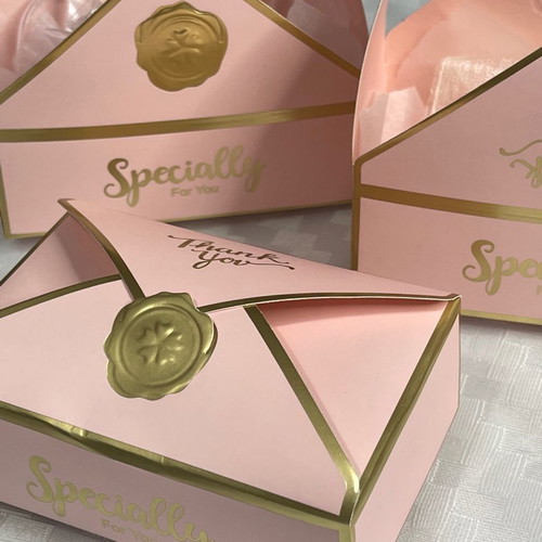 Gift boxes new, pack of 100 pieces