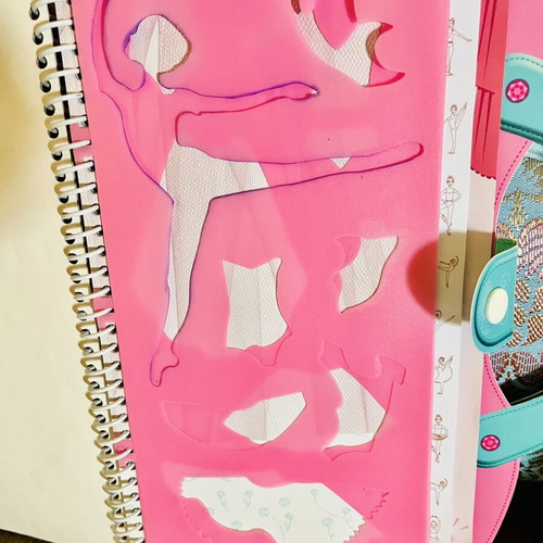 Craft book Χορεύτριες used with stencil and stickers