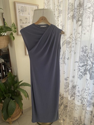 Zara dress like new, gray, size small