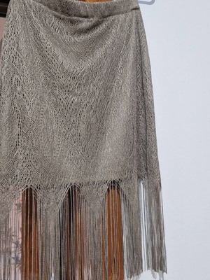 Skirt M with unique hem like new