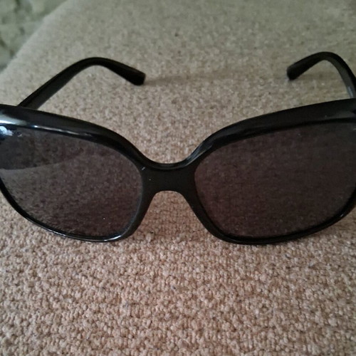 Solano sunglasses square like new, black
