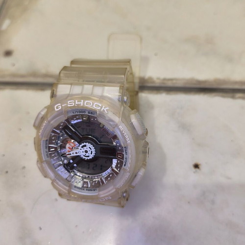 Casio G-Shock watch used, transparent, waterproof, durable