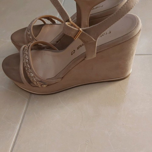 Fratelli Petridi leather platform sandals like new, beige, size 38