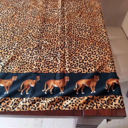 Pareo new, fine fabric like silk, very chic