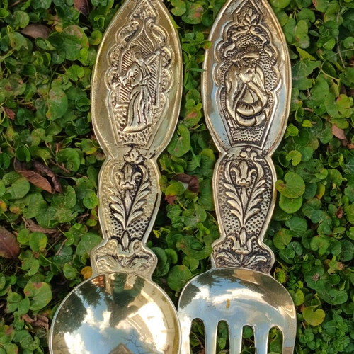 Vintage brass serving set like new