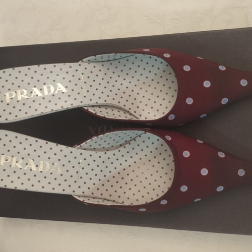 Prada fabric mules like new, burgundy with lilac polka dots size 39.5
