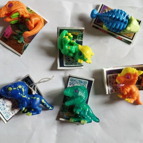 Kinder Jurassic dinosaur figures new set