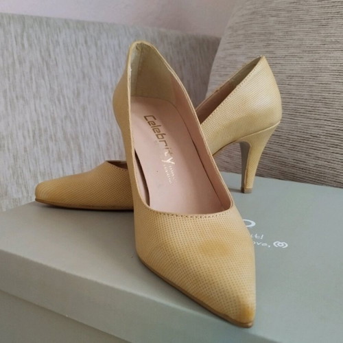 Beige Greek-made pumps new, size 36