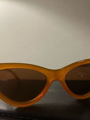 Sunglasses like new, beige