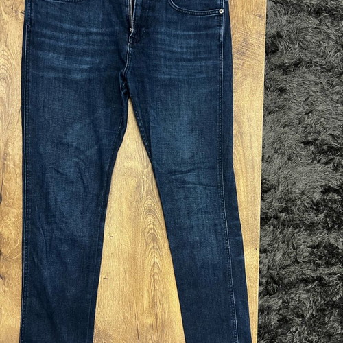 Hugo Boss men's slim fit denim like new, blue