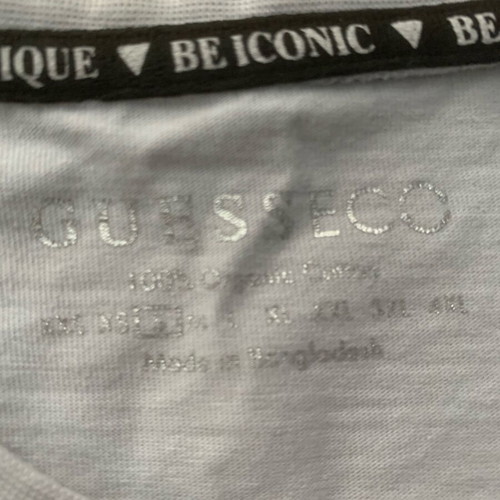 Guess women's t shirt white like new, short sleeve