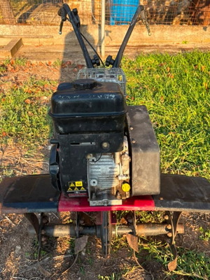INTERPOWER Briggs & Stratton Vanguard USA 6.5HP Petrol Tiller