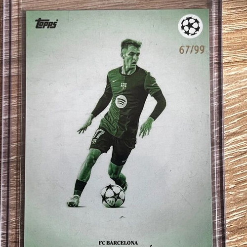 Marc Casadó FC Barcelona Topps Simplicidad Green Parallel card like new