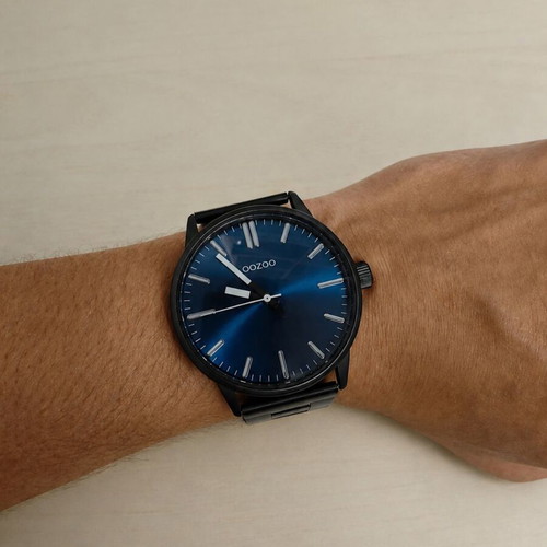 Oozoo men's watch brand new with black and dark blue dial