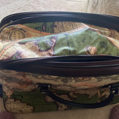 Trolley suitcase like new, almost unused, dimensions 55x40x25