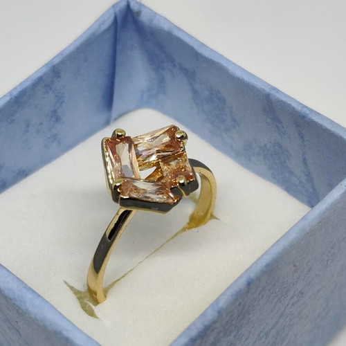 Gold ring with geometric champagne crystals like new