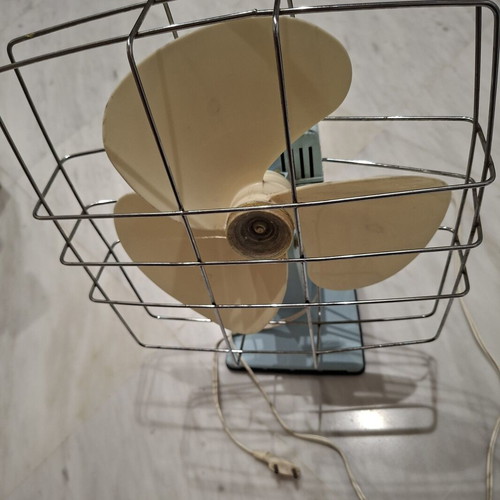 Vintage Calor fan like new, 1960s-70s, quiet and rotating