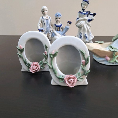 Porcelain decorations like new, set of 6 pieces