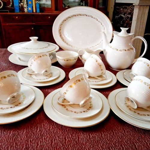 Royal-Doulton Fairfax tea set 24 pcs
