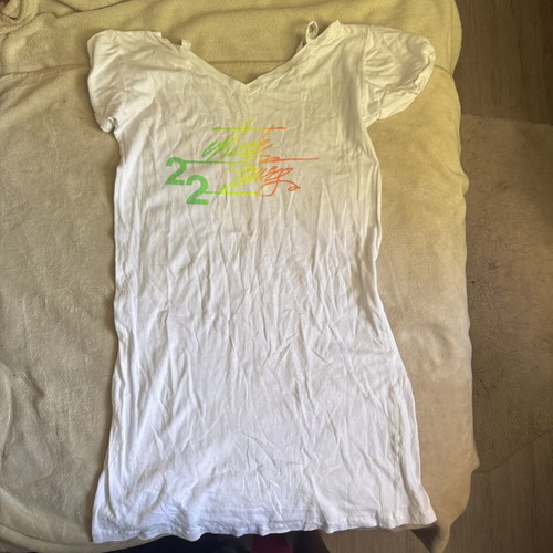 Womens dress white used, fits like L/XL