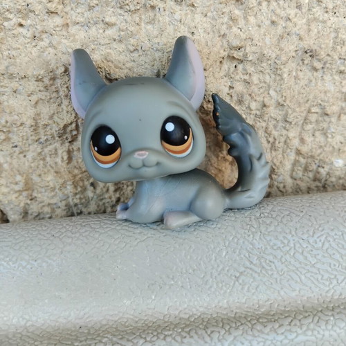 Littlest Pet Shop Hasbro figure like new