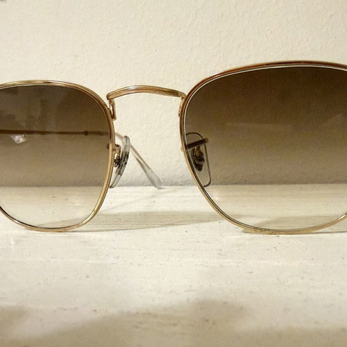 Ray-Ban Frank RB3857 sunglasses like new, Legend Gold frame with green G-15 lenses