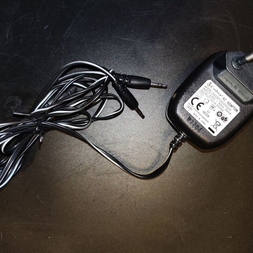 Cobra MT200 walkie talkies like new, 8 channels, 5km range