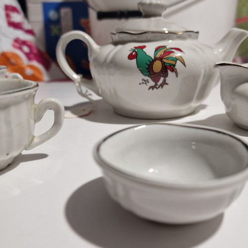Vintage Mini Porcelain Children's Tea Set used, 8 pieces with animals