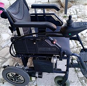 Πωλείται αναπηρικό αμαξίδιο καινούργιο με ένα μαξιλάρι ακόμα!!!