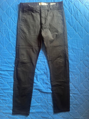 H&M men's black pants like new, skinny fit size 30