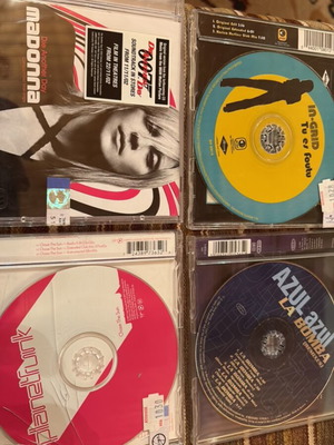 Collection of 21 used CD singles audio