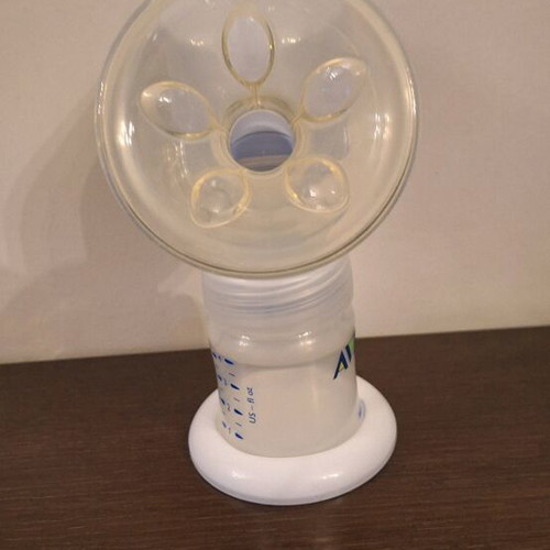 Philips Avent electric breast pump like new