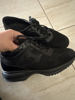 Hogan women's sneakers size 39 used, black