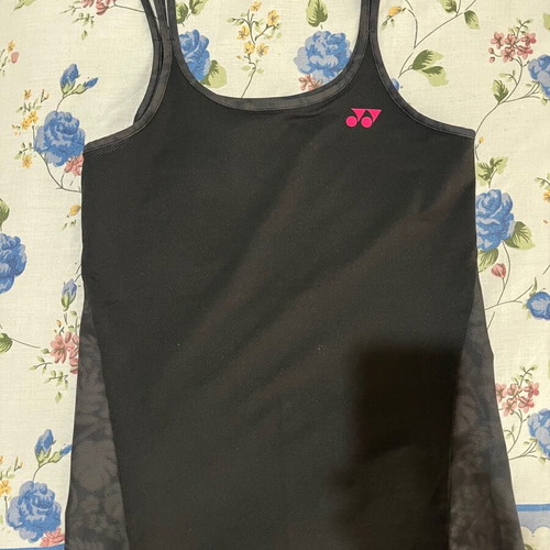 Yonex top flawless, new