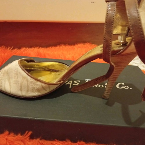 Just Cavalli pumps like new, beige, size 40