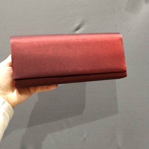Evening handbag new, shiny burgundy