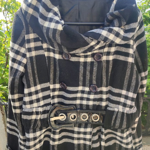 Actuel checked short coat unused with patent belt one size black white