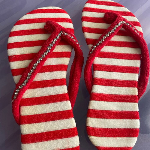 All season sandals unused, size medium, terry material