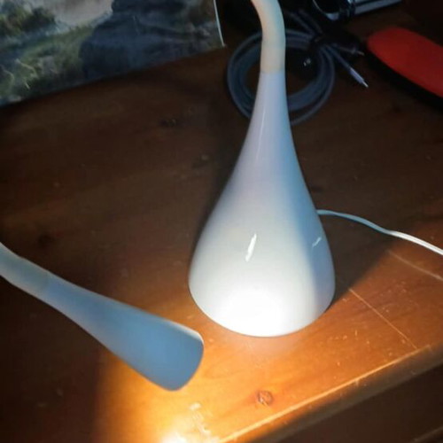 Sentio white desk lamp like new with 6 Led