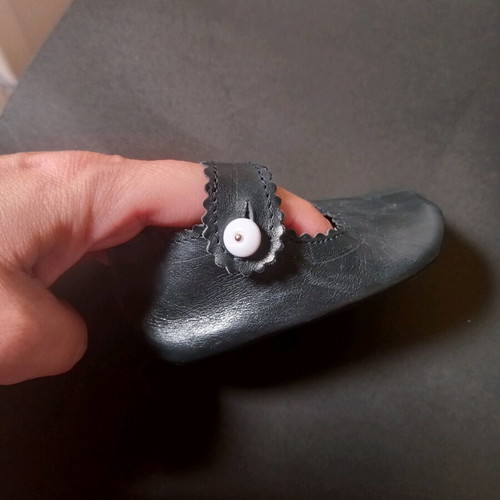 Hera baby shoe size 17 leather like new