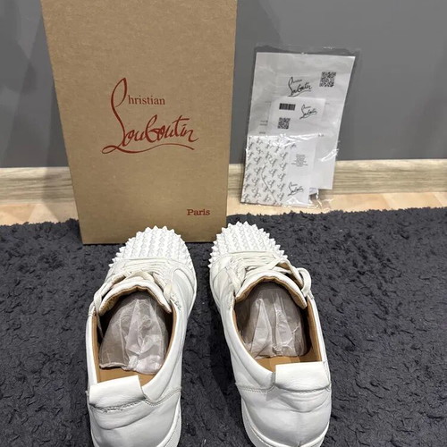 Christian Louboutin Louis Junior Spikes sneakers used, size 42, white