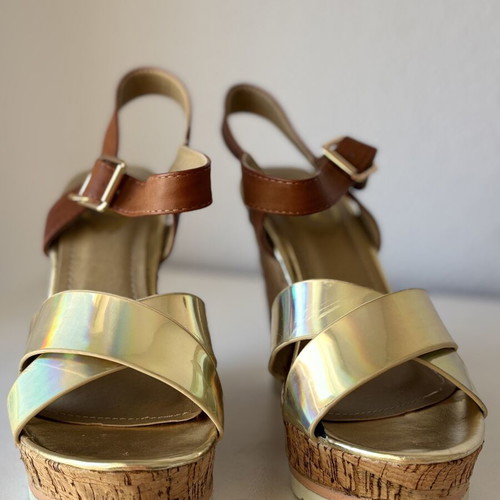 Platform sandals like new, size 40, brown and gold