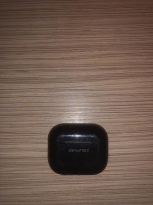 Безжични bluetooth слушалки. Устойчиви на пот