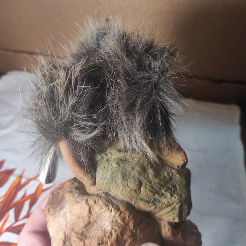 Ny Form Original 1980s Norwegian Handmade Fiddler Troll 17cm ύψος καινούριο με ετικέτα