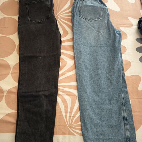 H&M maternity jeans medium size, like new, black and blue, pack of 2